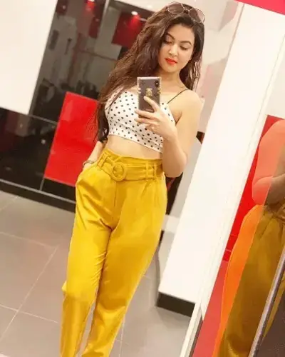 Dhaniakhali Escort
